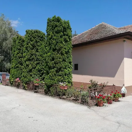 Hacijenda Mali Raj *